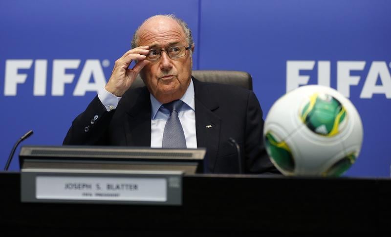 Mondial: Blatter favorable à la suppression des barrages