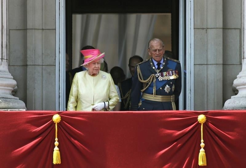 Buckingham fustige la une du sun sur la reine