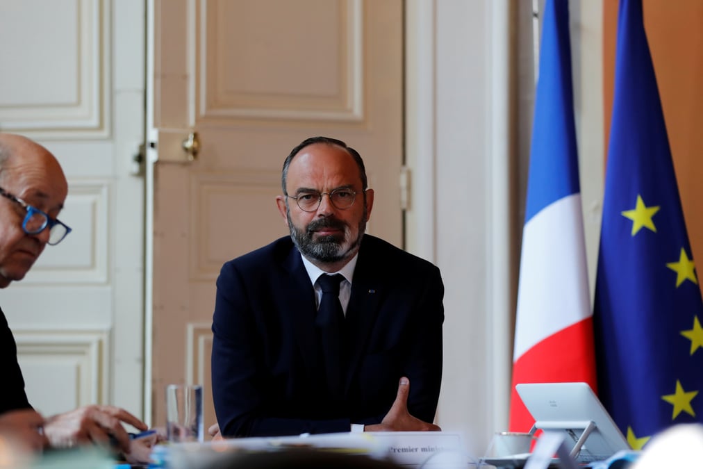 Les francais devraient pouvoir partir en vacances en france en juillet-aout, annonce philippe