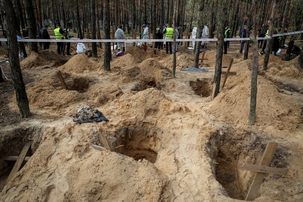 Decouverte d'un site funeraire a izioum