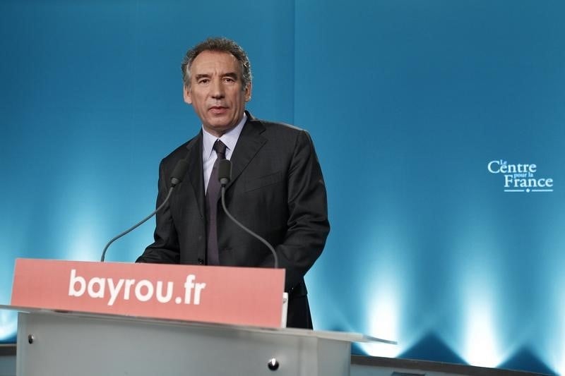 François Bayrou évoque une entente avec l'UMP pour 2017