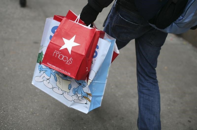 Macy's abaisse ses prévisions de ventes, le titre chute