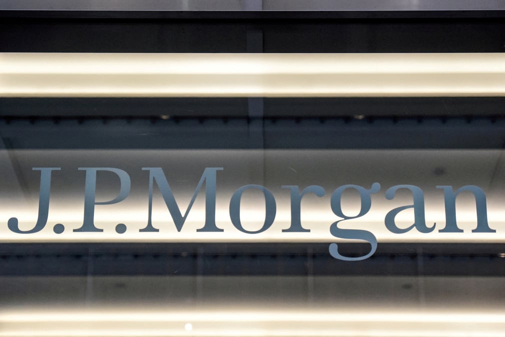Un logo jpmorgan est vu a new york