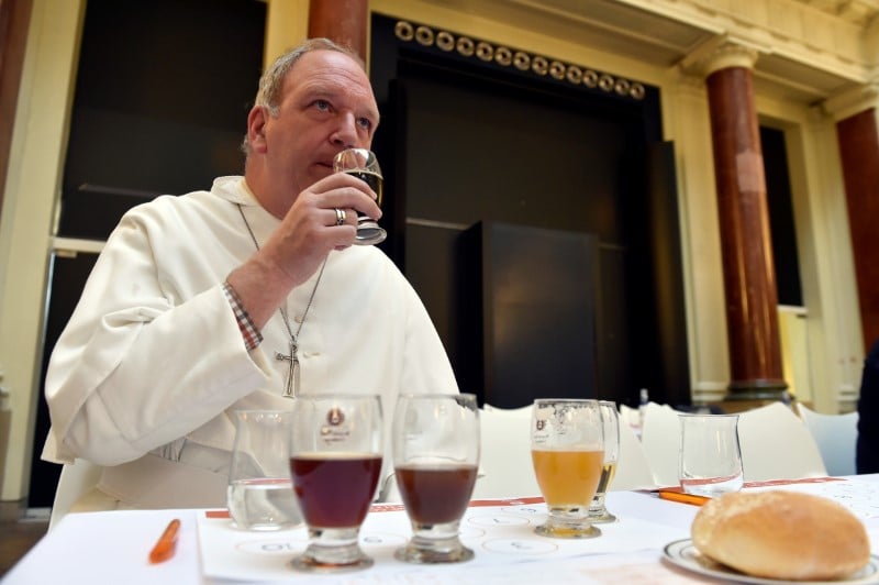 Des moines belges veulent relancer une brasserie 220 ans apres