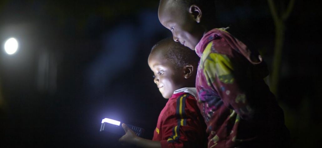 ALTDE_Tanzanie, 32,5 millions de dollars pour la start-up solaire nigériane Zola Electric lumière énergie enfant éclairage