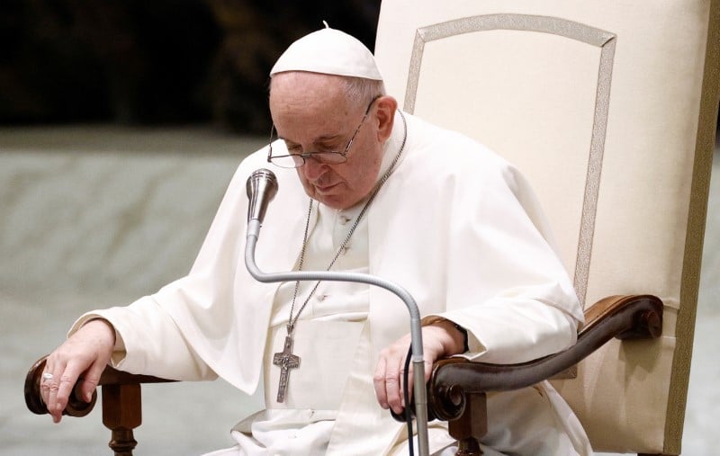 Le pape francois adresse ses condoleances apres le meurtre du pretre olivier maire
