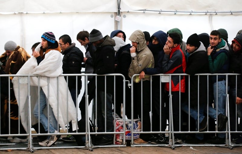 Baisse du nombre d'arrivees de migrants en novembre en europe