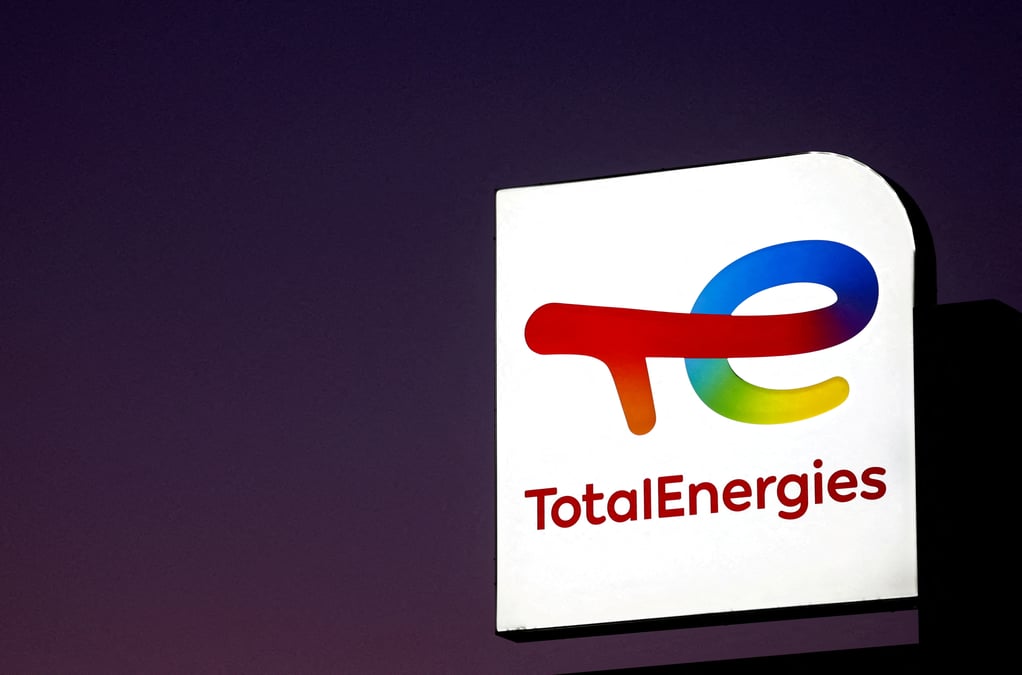 Totalenergies met fin a ses achats de petrole et produits petroliers russes