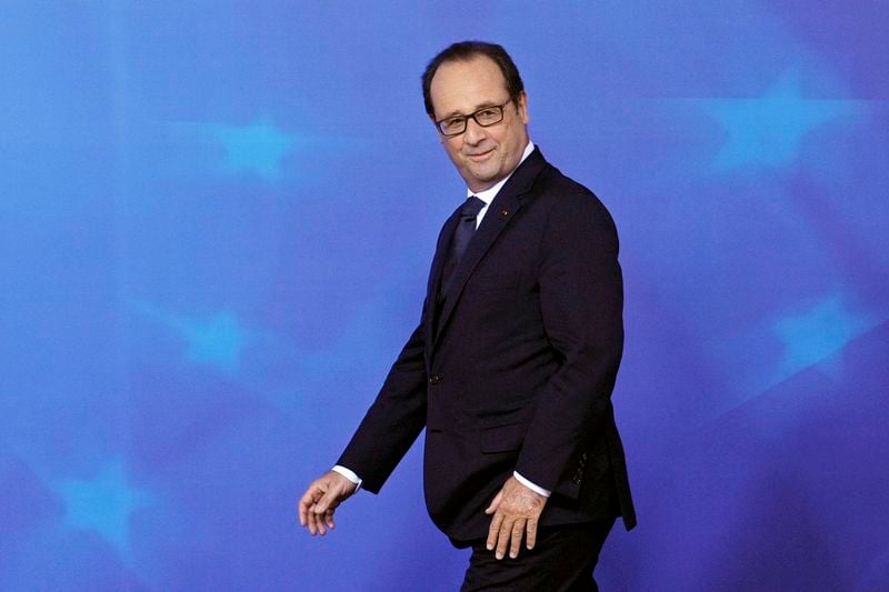 Hollande dit avoir besoin d'un parti socialiste "à l'unisson"