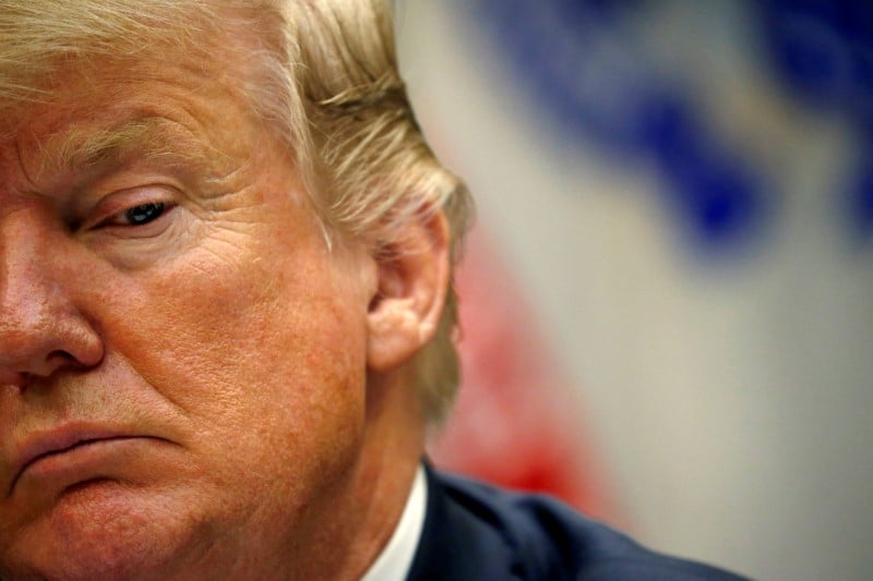 Trump menace de taxer les voitures europeennes importees aux usa
