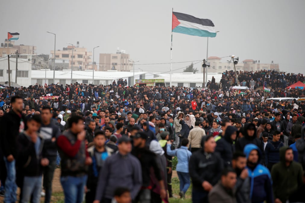 Rassemblement dans gaza pour l'anniversaire de la "grande marche du retour"