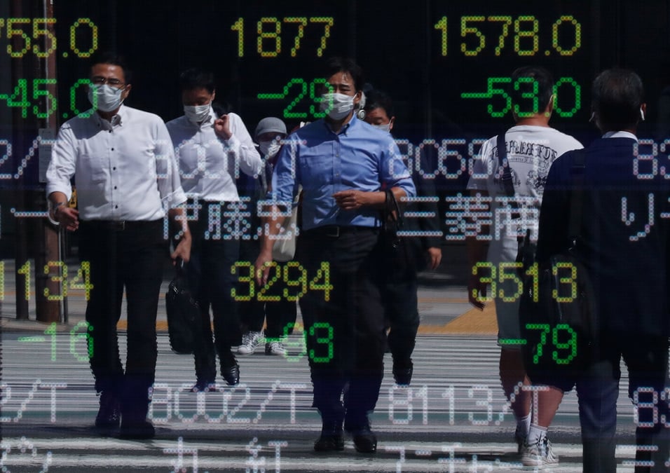 Japon: l'economie s'est contractee plus qu'attendu au 3e trimestre