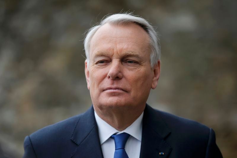 Jean-Marc Ayrault prend "sa part" dans la défaite de la majorité