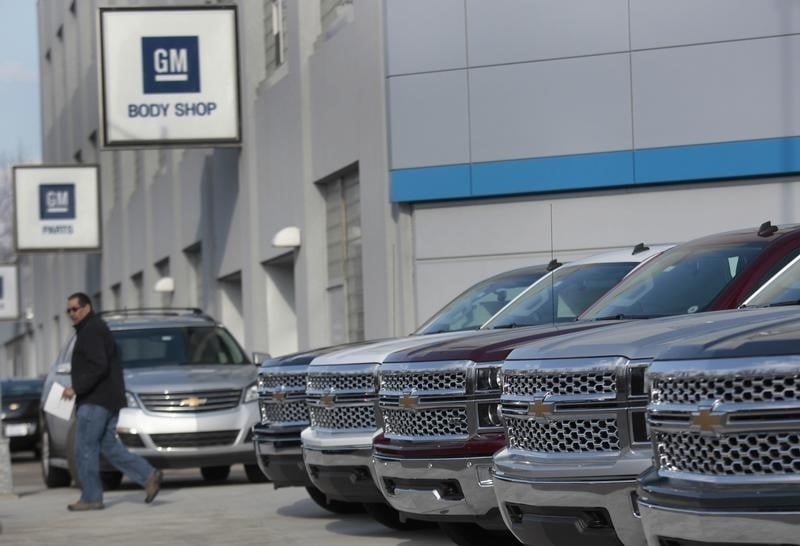 GM rappelle 316.000 véhicules pour un problème de phares