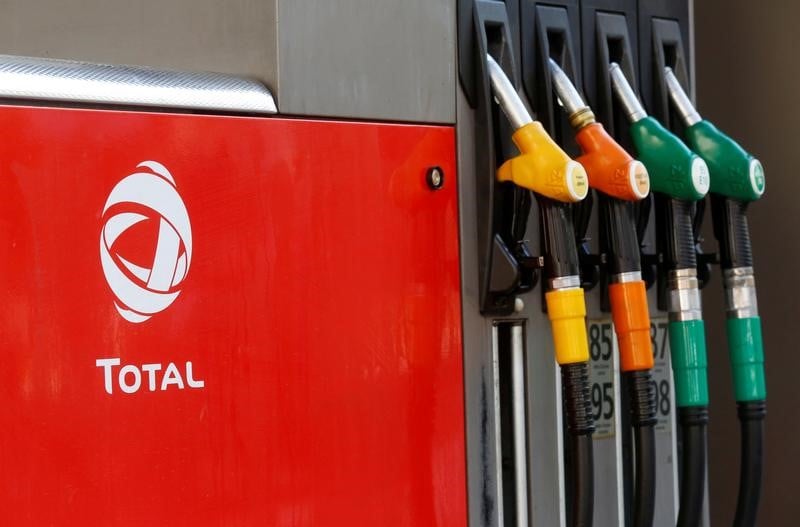 Total cede ses stations-service en italie, mise sur les lubrifiants