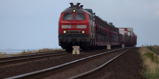 cheami de fer train transport ferroviaire