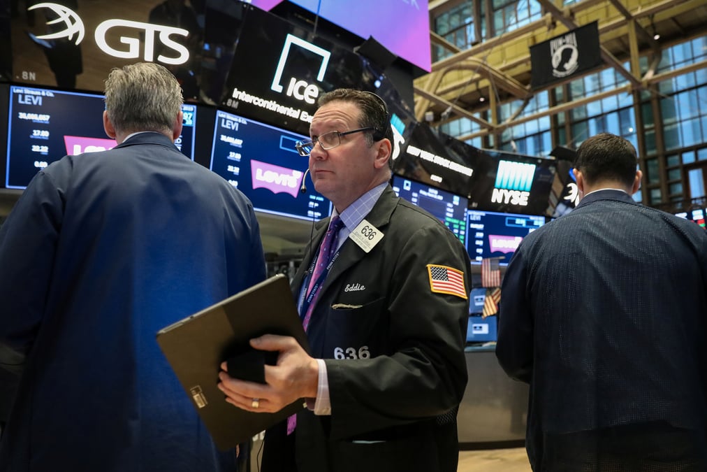 Wall street hesitante en debut de seance