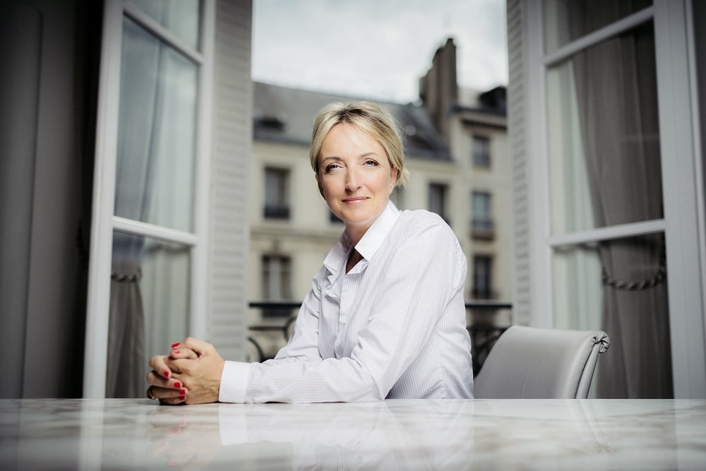La présidente de la fédération des promoteurs immobiliers (FPI), Alexandra François-Cuxac, rappelle que "la filière immobilière et bâtiment pèse 210 milliards d'euros d'activité et près de 10% du PIB en France".