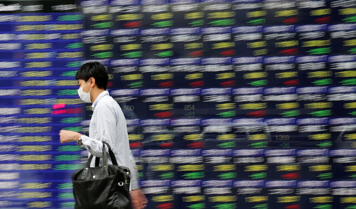 La bourse de tokyo termine en hausse