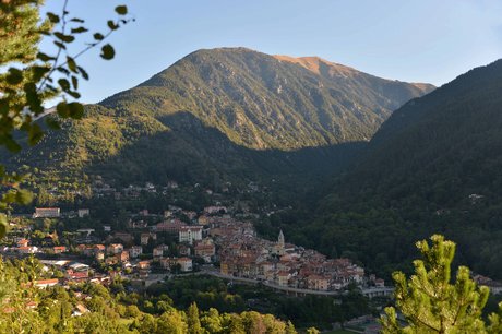 Au moins neuf disparus dans les alpes-maritimes apres des intemperies