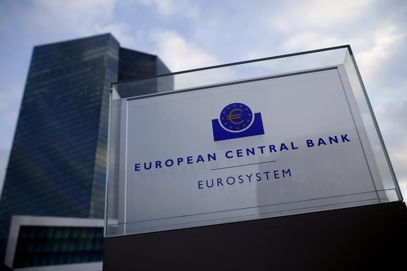 Paris invite berlin a respecter l'independance de la bce