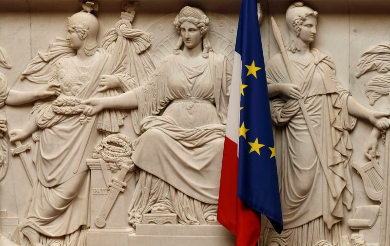 Manuel valls veut "crever l'abces" du brexit