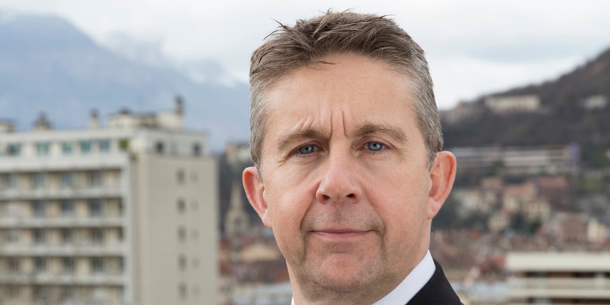 Le président de Grenoble Alpes Métropole Christophe Ferrari suspend la fusion à marche forcée des deux bailleurs sociaux Actis et Grenoble Habitat.