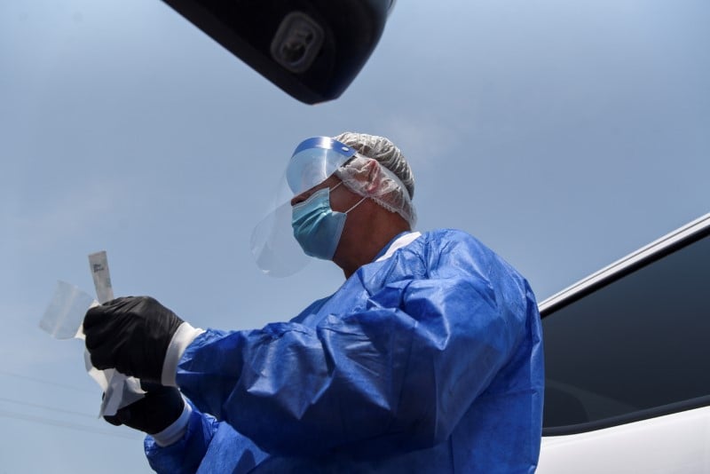 Coronavirus: pic des infections et hospitalisations aux etats-unis