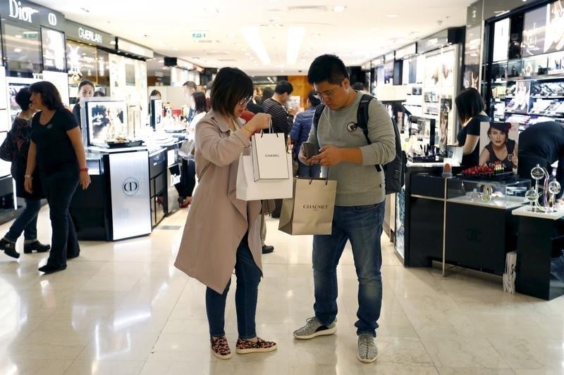 Le luxe devrait enregistrer sa pire annee depuis 2008