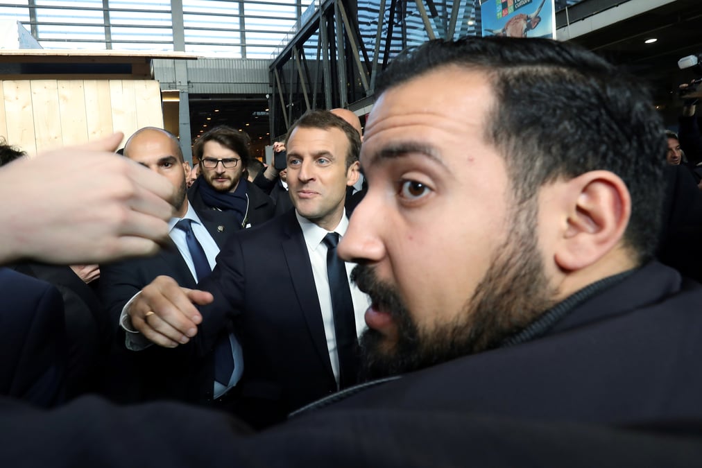 Emmanuel macron au plus bas dans l'opinion apres benalla, selon ipsos