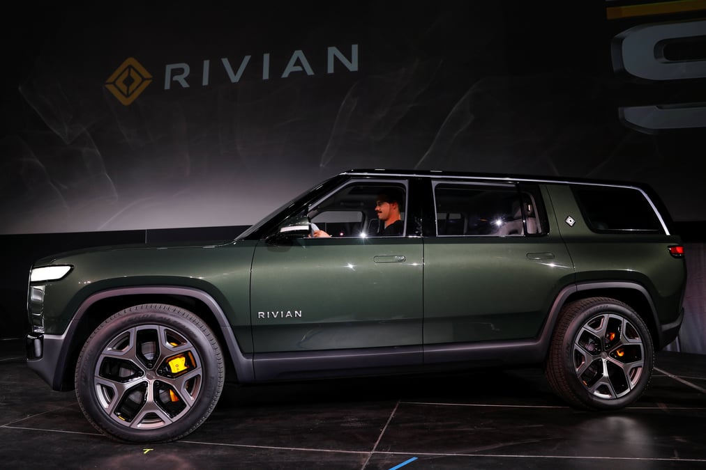 Le constructeur de voitures electriques rivian pourrait valoir plus de 53 milliards de dollars apres son ipo