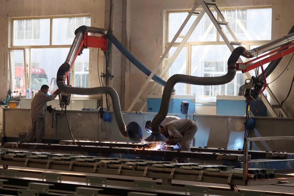 Ligne de production a l'usine de filtres-presses jingjin a dezhou, province de shandong