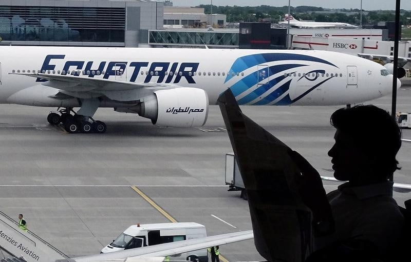 L'une des deux boites noires du vol ms804 d'egyptair repechee