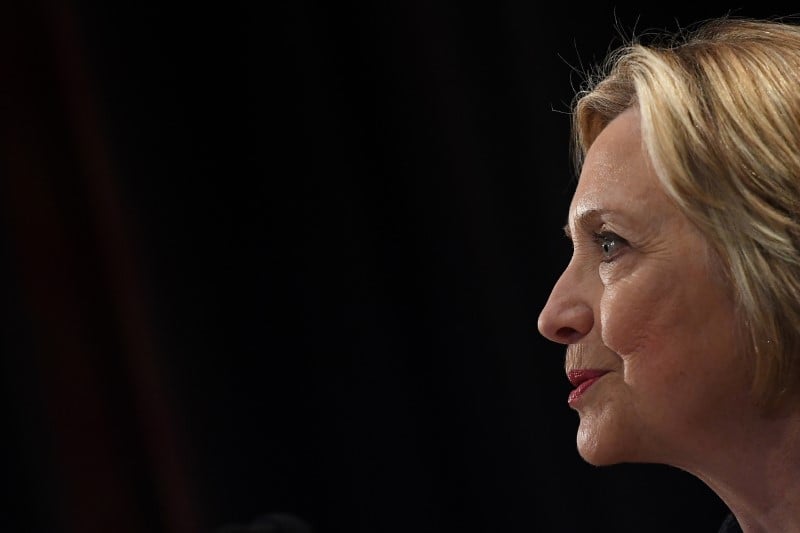Clinton accuse poutine de diriger un mouvement xenophobe hostile aux usa