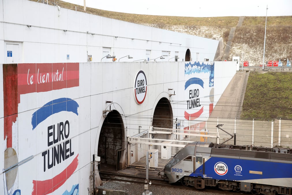Accord entre eurotunnel et londres pour garantir le trafic post-brexit