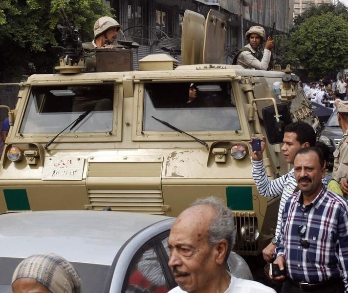 Un décret élargit la compétence des tribunaux militaires en Egypte