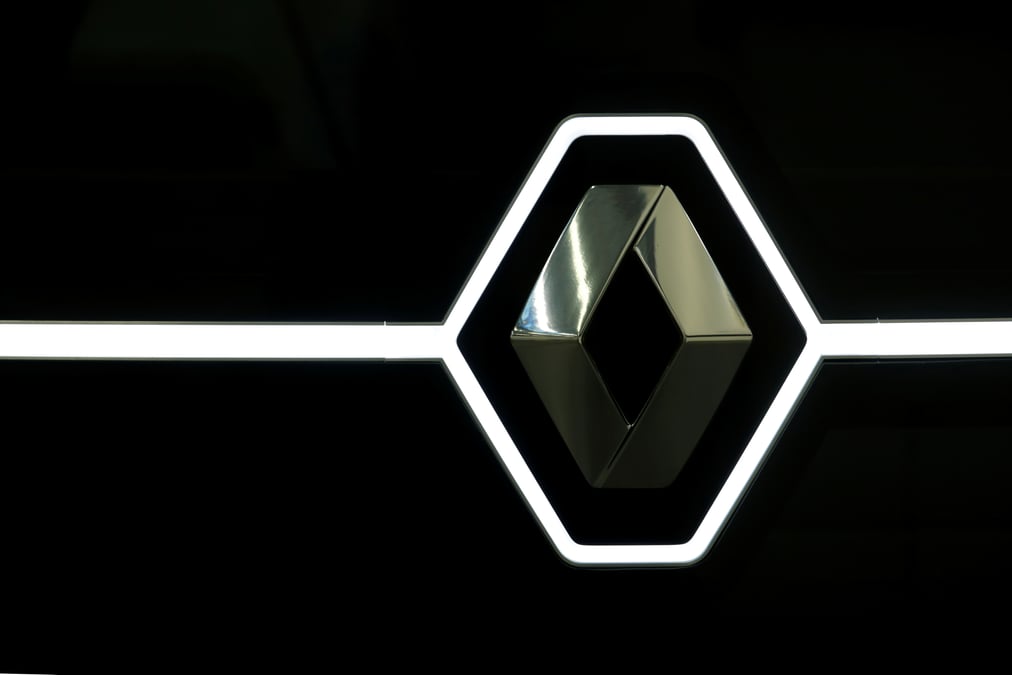 Renault demande une assemblee generale des actionnaires de nissan