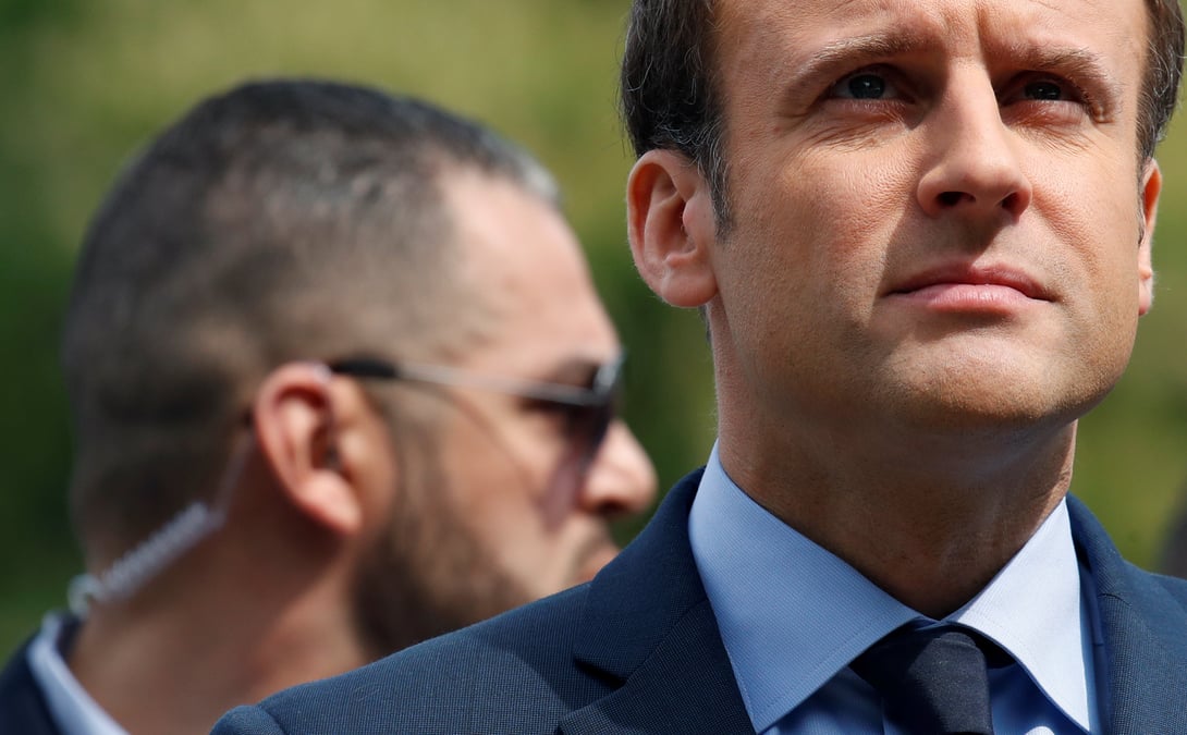 Macron, pas encore elu, en quete d'une majorite