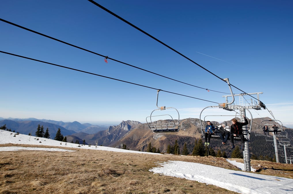 Les stations de ski europeennes veulent sauver la saison
