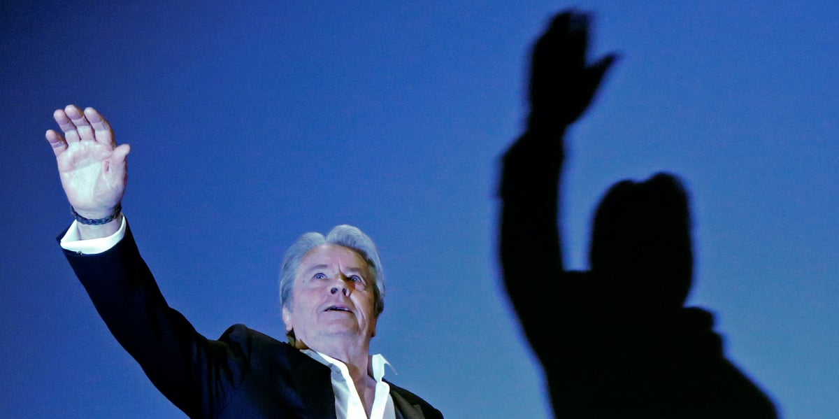 « L'acteur de "Plein soleil" et du "Samourai" s’en est allé rejoindre (la Vierge) Marie parmi ses étoiles si chères à son coeur », affirment les trois enfants de l'acteur dans leur missive.