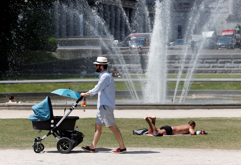 Des mesures contre les discriminations a l'adoption