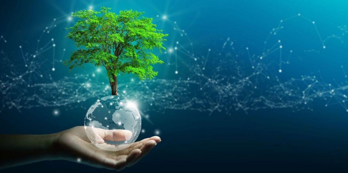 La CleanTech Vallée, association publique-privée initiée en 2019 par EDF après la fermeture de la centrale thermique Aramon (Gard), mène un travail sur plusieurs grandes thématiques comme l'économie circulaire, la dépollution, les bâtiments économes, les énergies décarbonées et renouvelables, les transports propres ou le cycle de l'eau.
