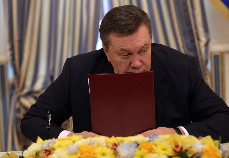 Les députés ukrainiens destituent le président Ianoukovitch