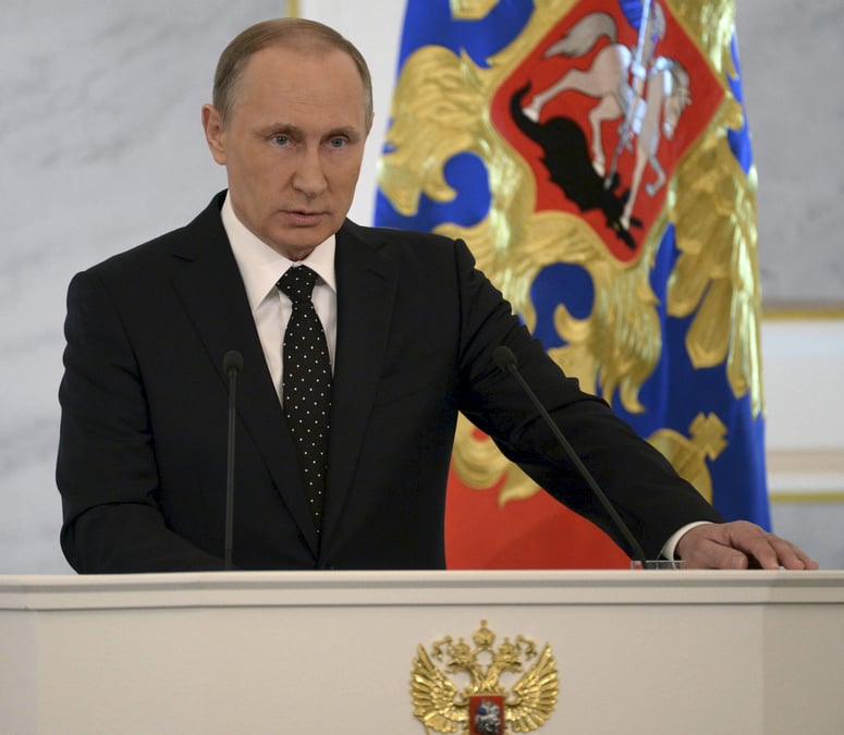 Vladimir poutine parle d'un crime de guerre en evoquant l'avion abattu par la turquie