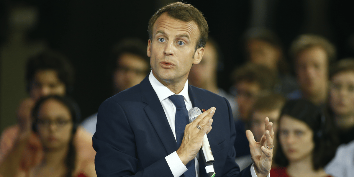 Macron vise 30.000 stages pour les quartiers prioritaires