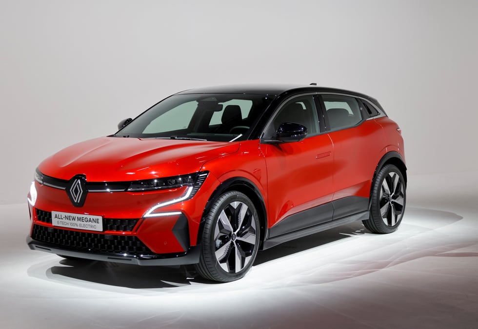 Le constructeur francais renault devoile la nouvelle renault megane e-tech electric