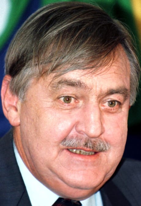 Deces de pik botha, ancienne figure contrariee de l'apartheid