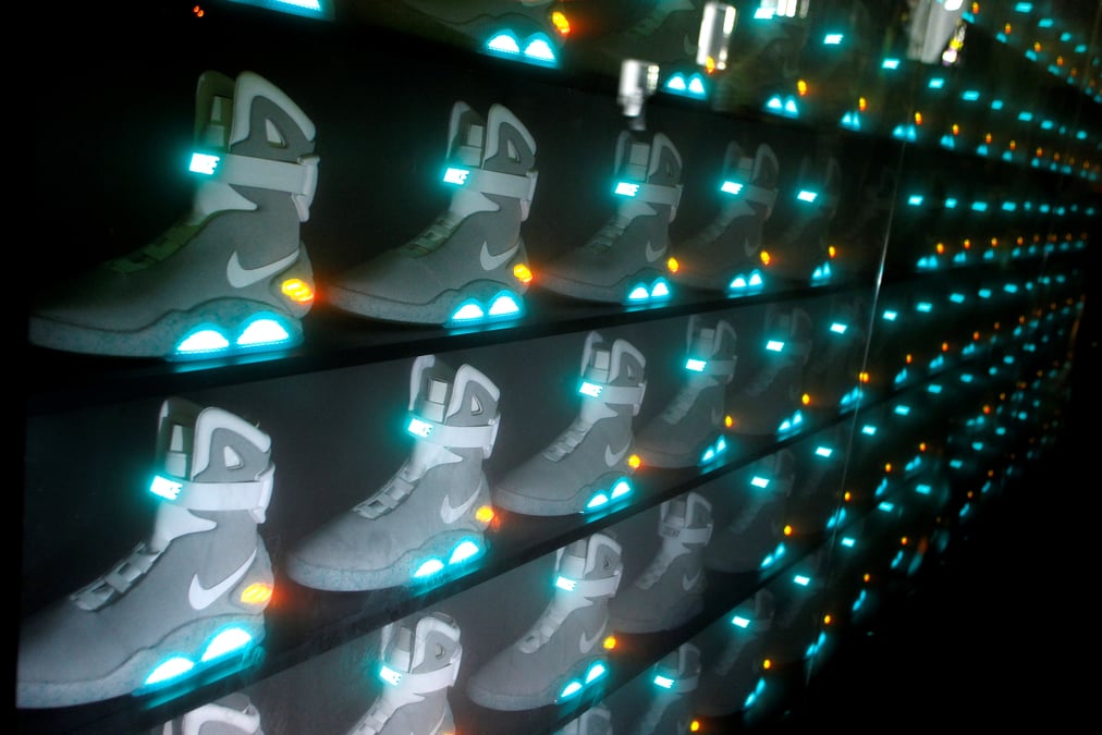 Nike bat le consensus grace aux ventes en ligne, le titre grimpe