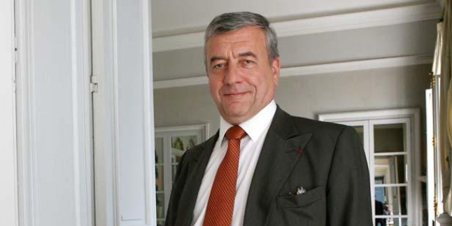 André Yché