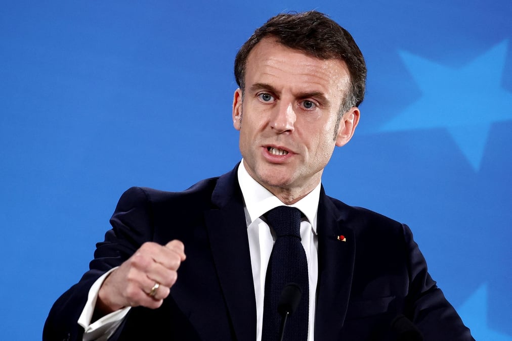 Le president francais emmanuel macron lors d'une conference de presse a bruxelles